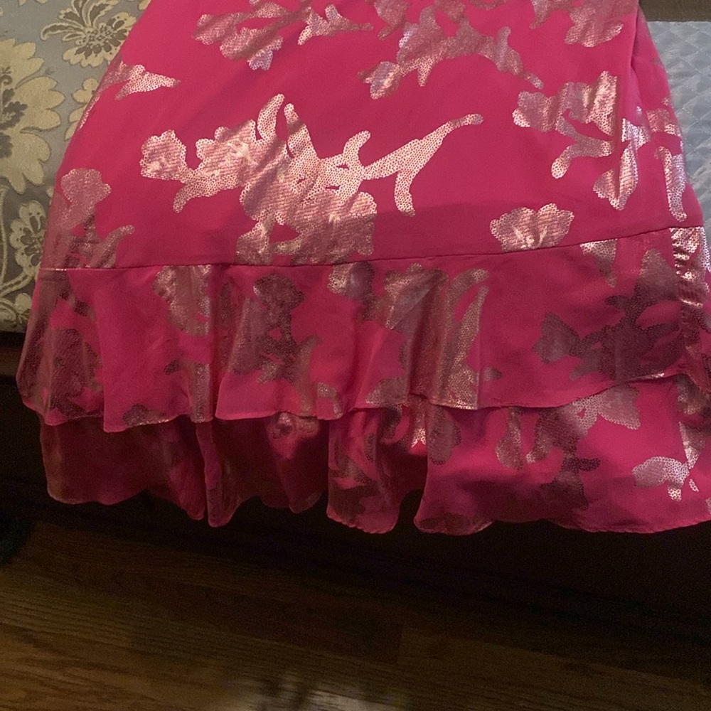 Adrianna Papell Crushed Neck Metallic Foil Cocktail Dress with Asymmetrical Hem - Picture 3 of 4